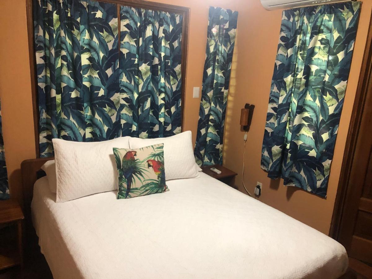 Hotel El Mono Feliz Ojochal Eksteriør bilde