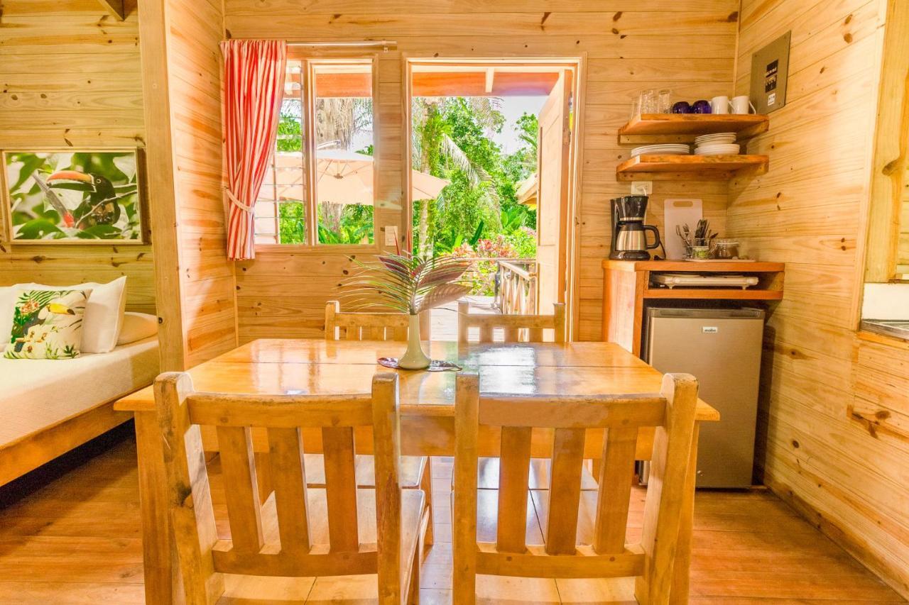 Hotel El Mono Feliz Ojochal Eksteriør bilde