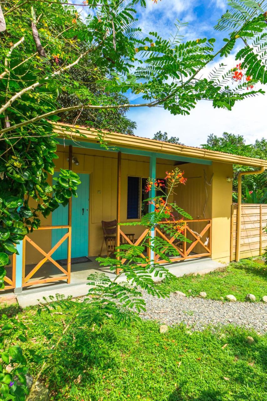 Hotel El Mono Feliz Ojochal Eksteriør bilde