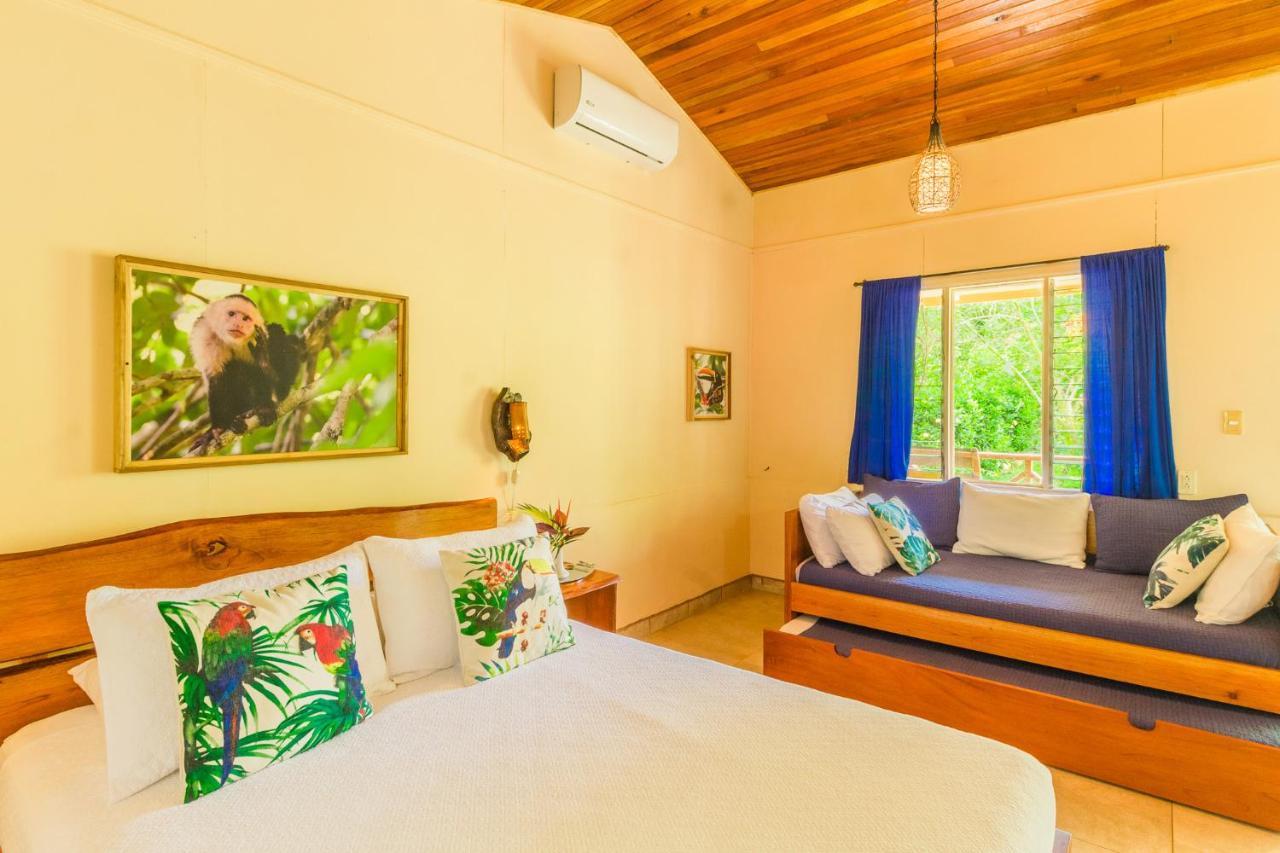 Hotel El Mono Feliz Ojochal Eksteriør bilde