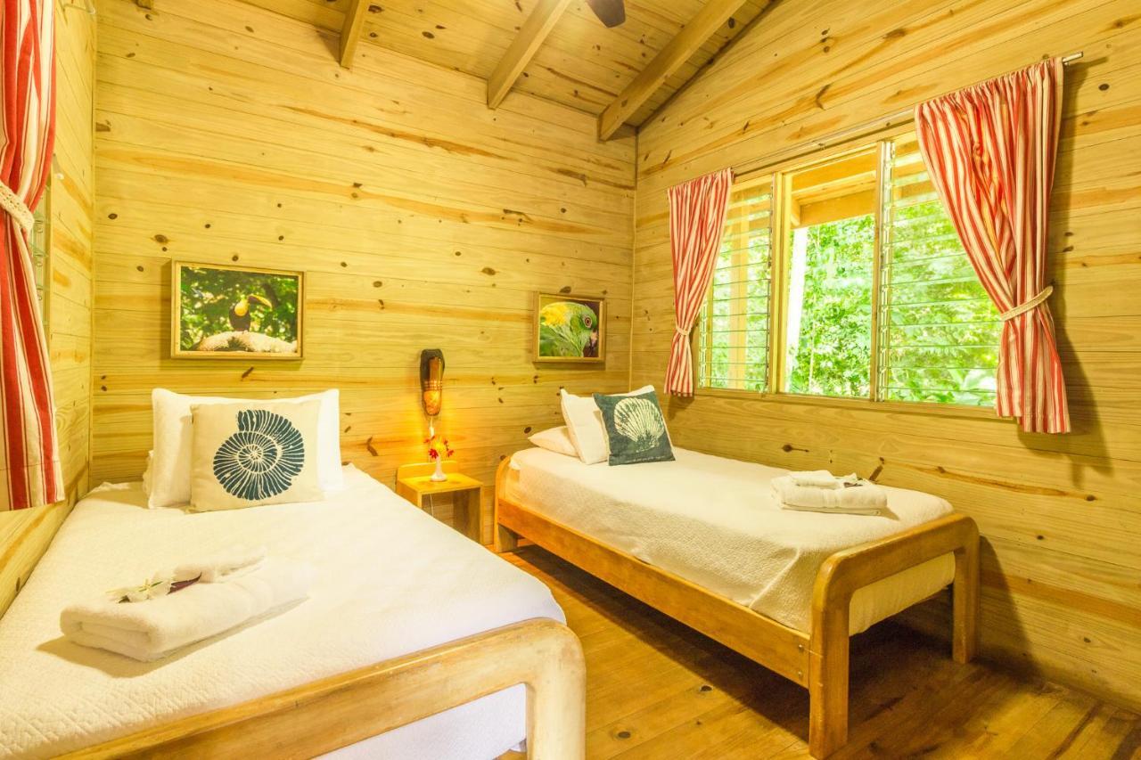 Hotel El Mono Feliz Ojochal Eksteriør bilde
